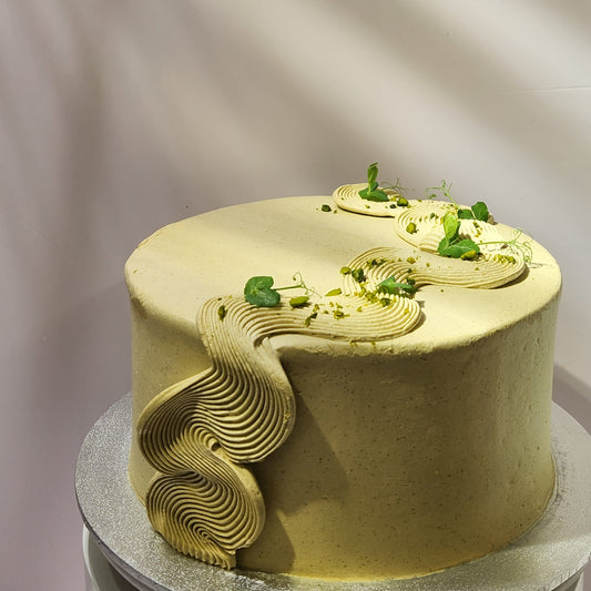 Pistachio Log (Round Cake Version)